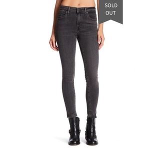 Levi’s 721 High Rise Skinny Jeans